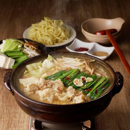 ＜山樹＞国産牛ホルモン「味噌もつ鍋」ちゃんぽん麺付き2～3人前