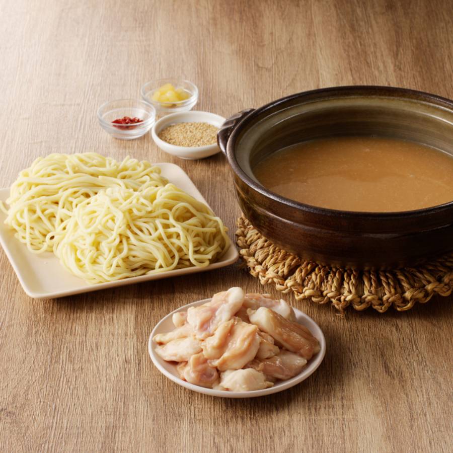 ＜山樹＞国産牛ホルモン「味噌もつ鍋」ちゃんぽん麺付き2～3人前