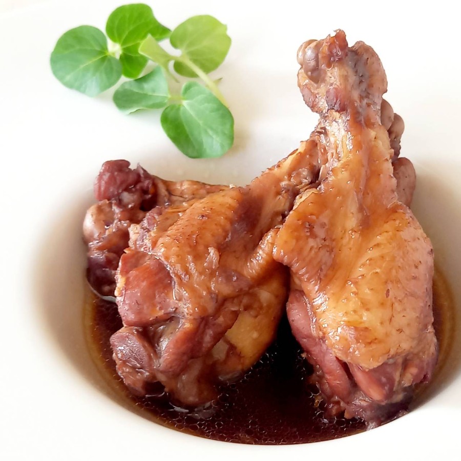 ＜Chez Chouchou＞”純系名古屋コーチン”4種セット（生ハム・パテ・コンソメスープ・手羽元赤ワイン煮）1人前