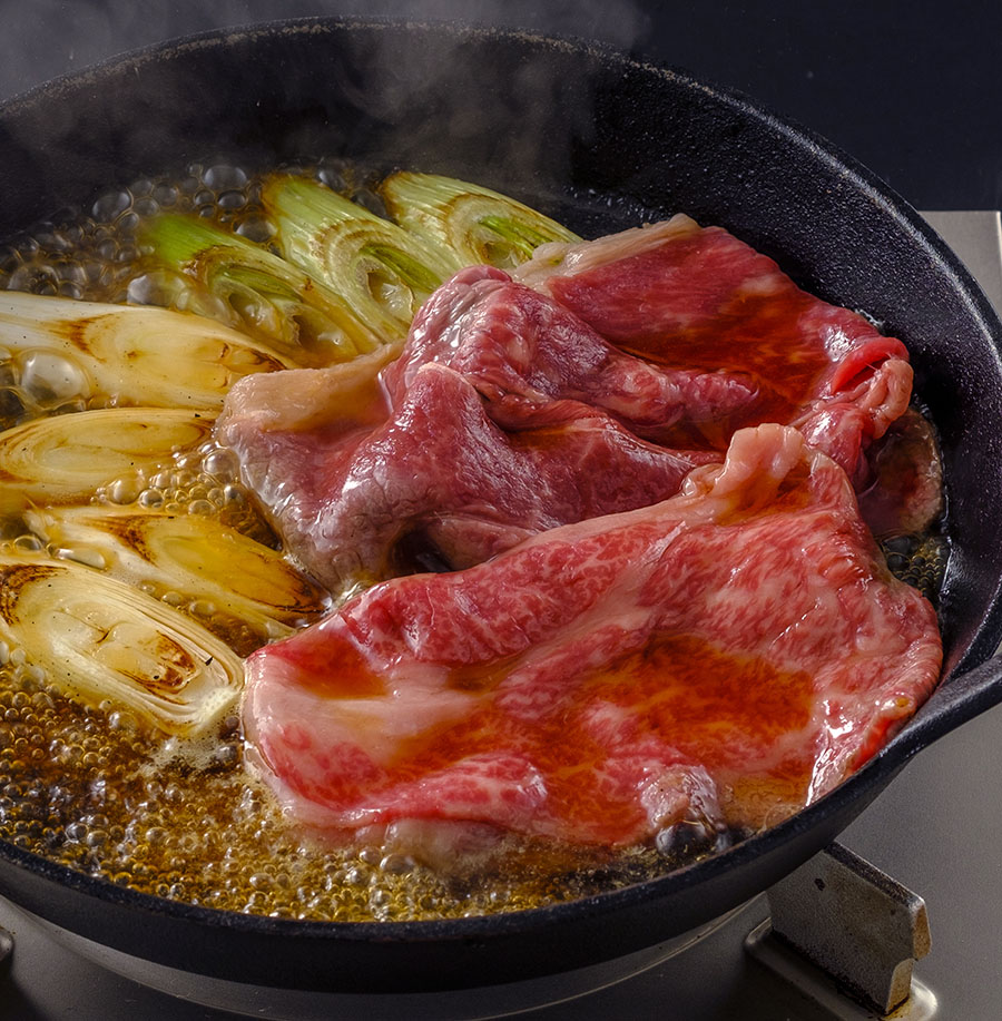 【特産松阪牛】毎月楽しめる部位食べ比べセット（ステーキ、焼肉、すき焼き）定期便3回　9月開始