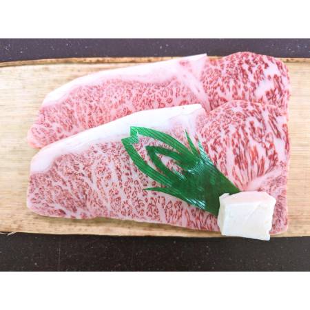 ＜丸中本店＞A5等級「松阪牛」ステーキ用（サーロイン）200g×2枚