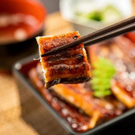 ”木曽三川うなぎ“（超特大）150g×3枚