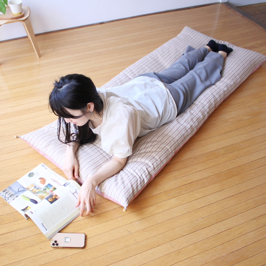 洛中髙岡屋　ごろ寝敷き布団ゆったりサイズ青·緑 楽天市場】【ごろ寝のお供に】ごろ寝敷き布団＋たわら枕セット