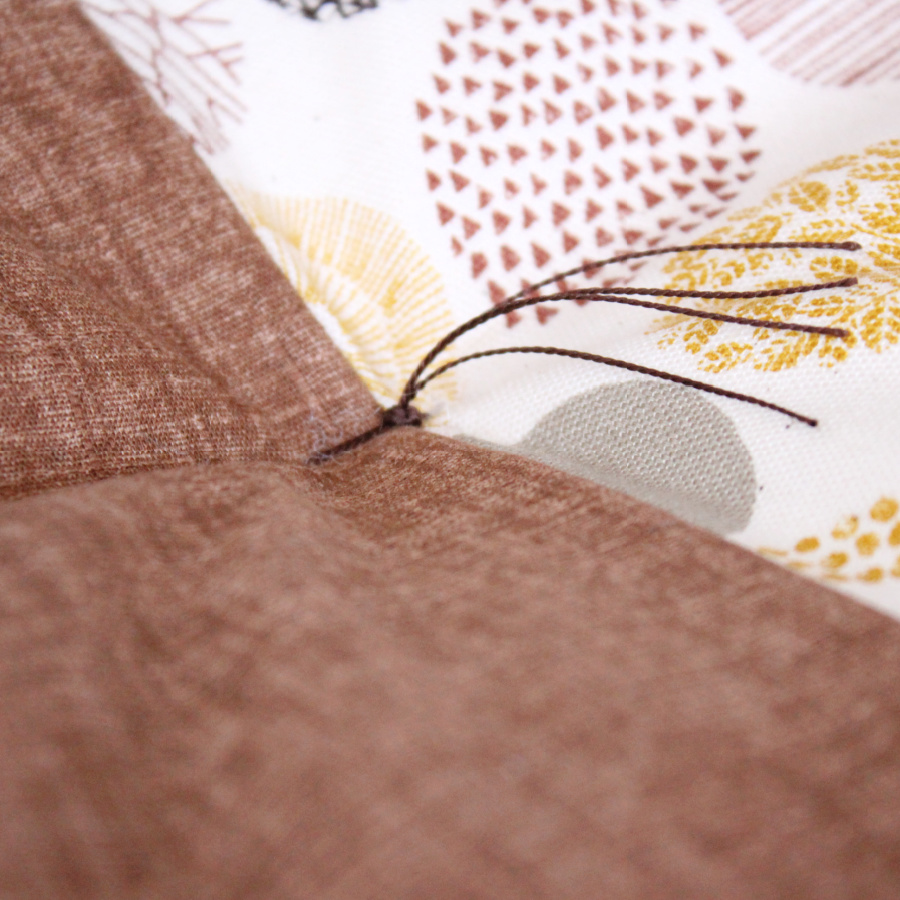 ＜洛中高岡屋＞せんべい座布団_ツリーおはじき