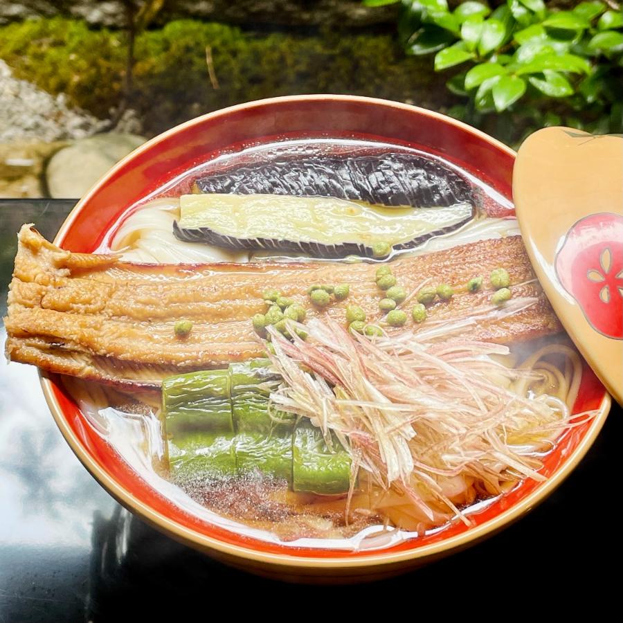 ＜祇園丸山＞炭火焼明石産天然穴子うどん(実山椒入)