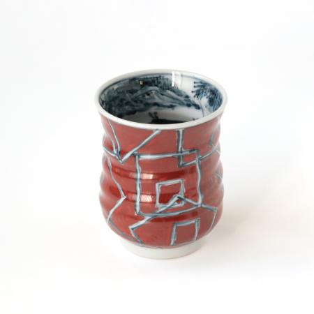 ＜たち吉＞山水角幾何文　湯呑（朱）