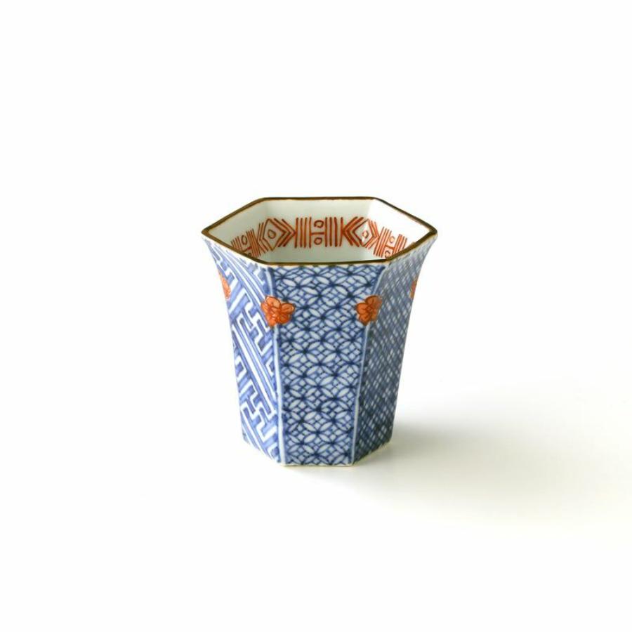 ＜雲泉窯＞染付小紋六角　ぐい呑