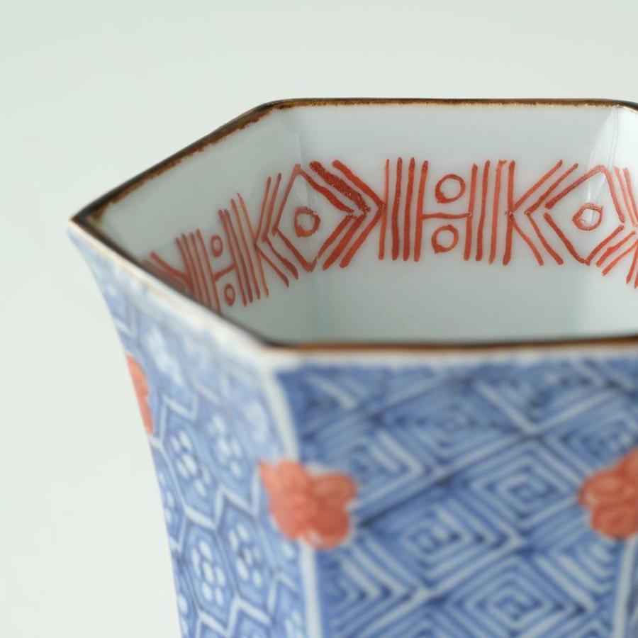 ＜雲泉窯＞染付小紋六角　ぐい呑