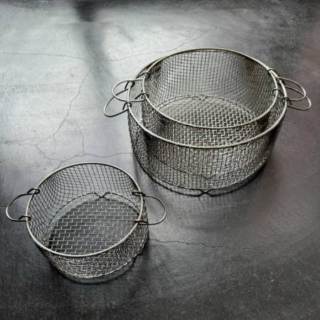 鳥井金網工芸＞手づくり丸かご15cm・20cm・24cm足つきセット