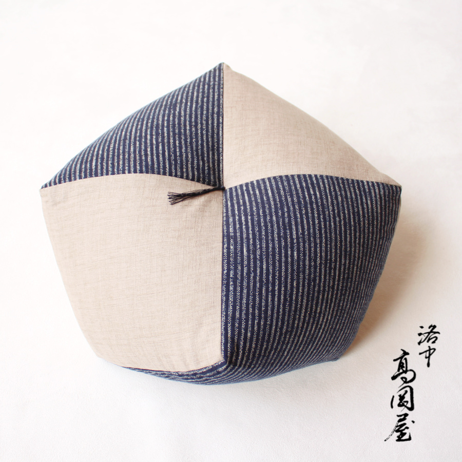 ＜洛中高岡屋＞おじゃみ座布団 縞藍＆亜麻色