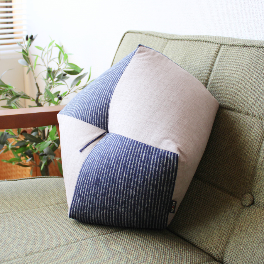 ＜洛中高岡屋＞おじゃみ座布団 縞藍＆亜麻色