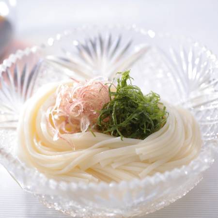 ＜京都吉兆＞「手延べ平そうめん・うまだし詰合せ」3人前