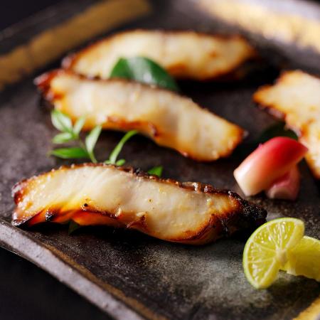 ＜下鴨茶寮＞料亭の「西京焼き」(銀だら)４切