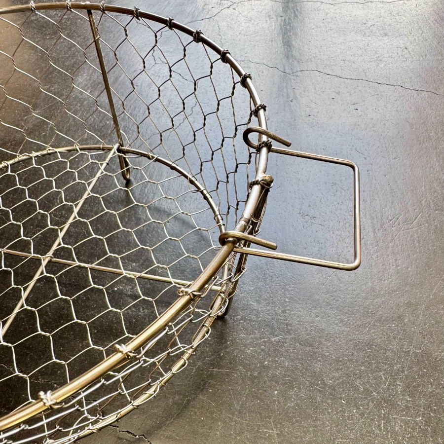 ＜鳥井金網工芸＞手編み水切りかご３０cm・オリジナルかご（小）フック付セット