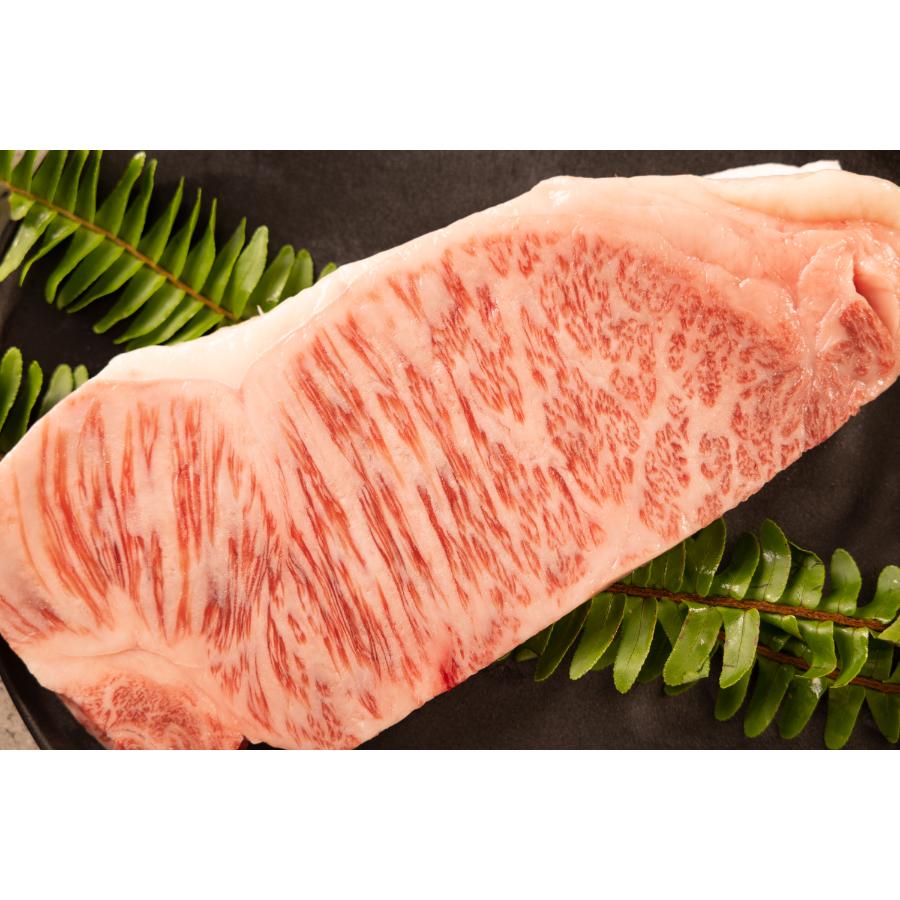 <京都丹波牧場>”長期肥育”黒毛和牛「平井牛」A5ランクステーキ用(サーロイン)300g