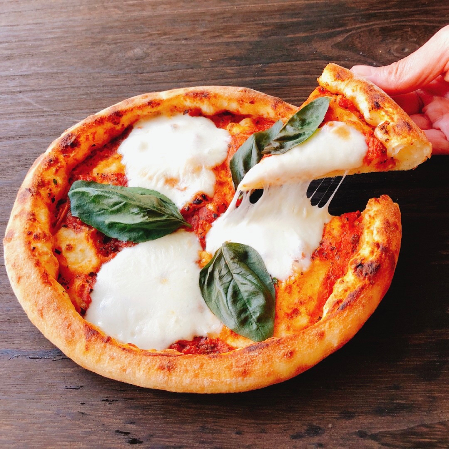 ＜ピッコロッソ＞ピザ3種セットA（シンプルマルゲリータ・マリナーラ・セミドライトマトのクラシック）各1枚直径約２１cm×３枚