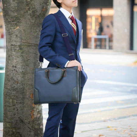 ＜craftsmanship＞豊岡鞄　craftsmanship3方OP（ネイビー）