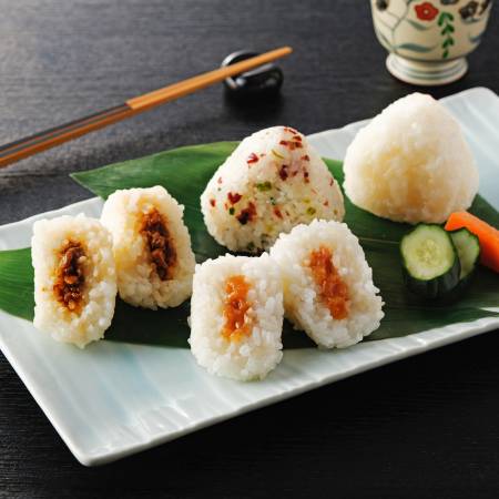 ＜アイガモの谷口＞”農薬不使用栽培米”「おむすび」4種セット（塩・梅・但馬鴨スモーク・但馬鴨ラー油）各3個（計12個）