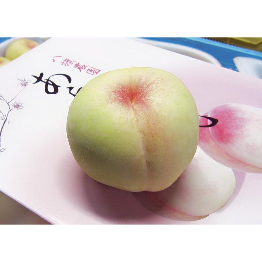 ＜八旗農園＞秀品桃「白桃系」（清水白桃・川中島白桃のいずれか）2kg（6～8玉入）