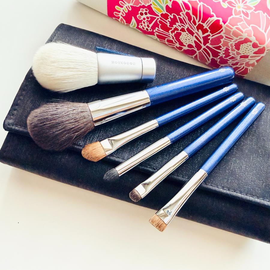 <ほう古堂>洗顔ブラシと化粧筆セット(化粧箱入) M-9