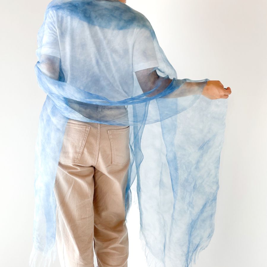 あまべ藍シルクストール minamo　 長さ210cm x 巾100cm