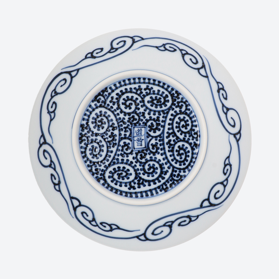 水指■砥部焼 佐川 作 染付唐草紋 大振り水さし 大きい 共箱 漆器蓋 お茶道具 水指□砥部焼 佐川 作 染付唐草紋 大振り水さし 大きい 共箱