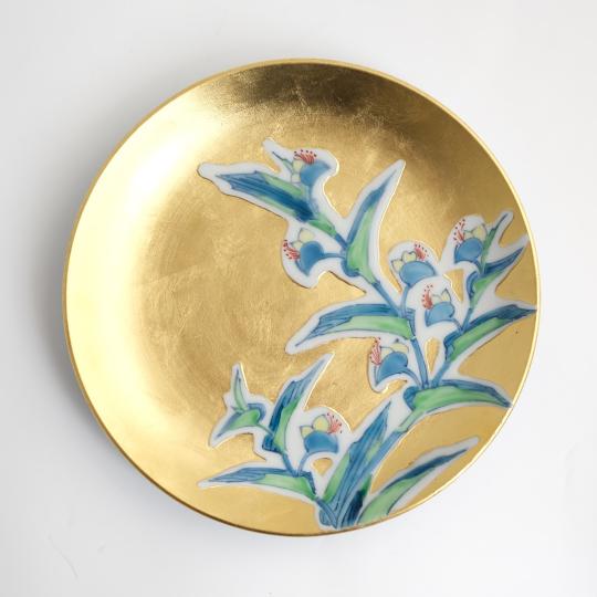 ＜琥山窯＞金箔押つゆ草絵６寸飾皿