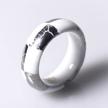 ＜陶芸タチカワ＞強化磁器指輪　白金彩貫入市松白サイズ：７号～１９号