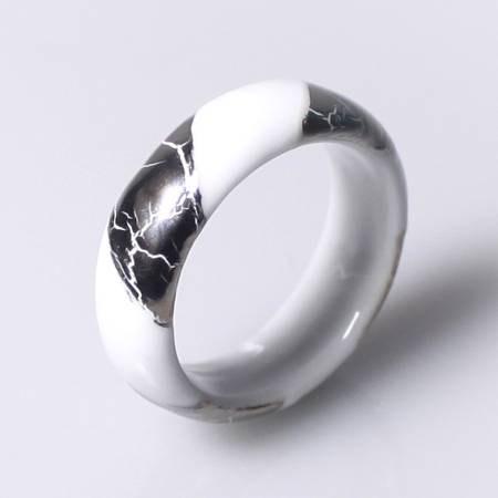 ＜陶芸タチカワ＞強化磁器指輪　白金彩貫入斜め縞白サイズ：７号～１９号