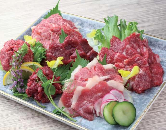 ＜菅乃屋＞馬刺しスライス大トロ入り6種セット