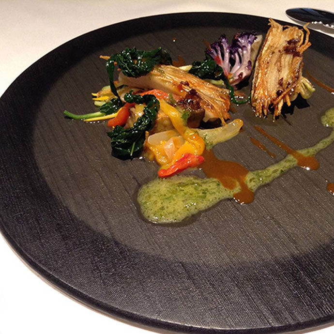 布みせ丸プレート・大(黒ねずグラデーション)使用イメージ