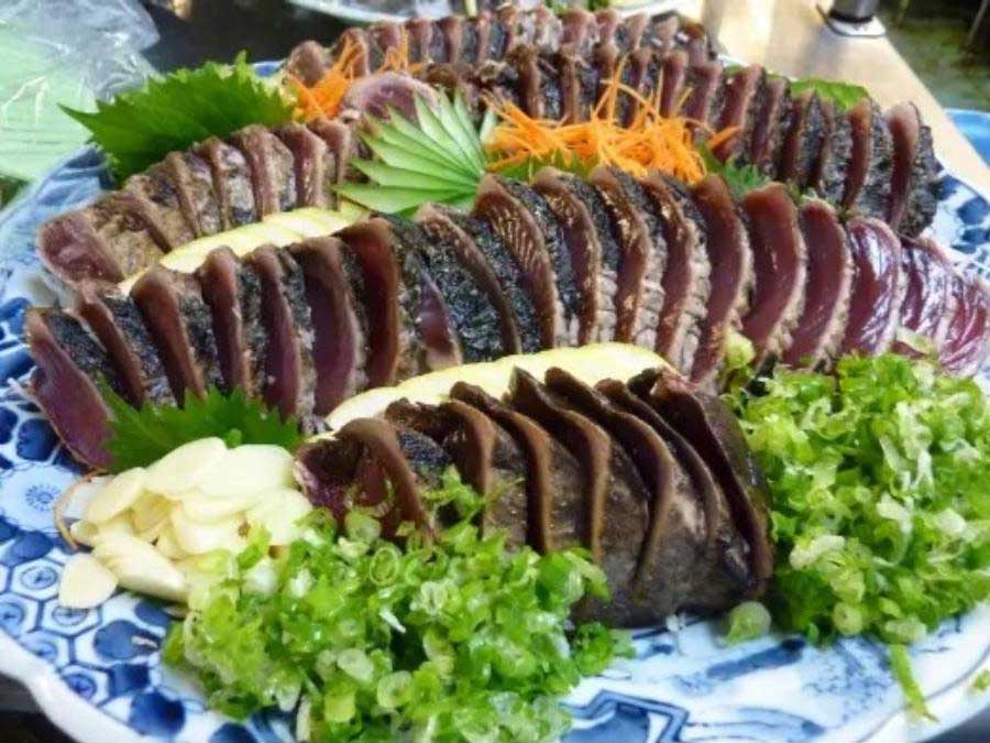 <手焼き職人山下>室戸の厳選かつお完全わら焼きタタキ300g×3(計900g)