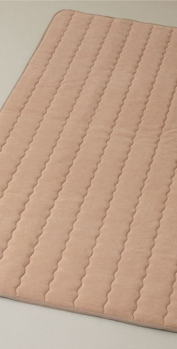 〈ニッケ毛布〉マイクロマティーク(R)マイヤー敷きパッド ベージュ_01