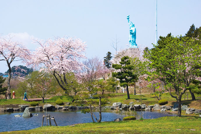いちょう公園の自由の女神像