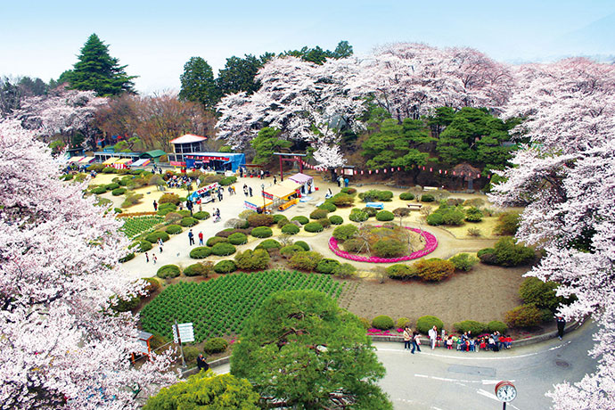 五層の天守を誇る真田の城跡 沼田城趾公園
