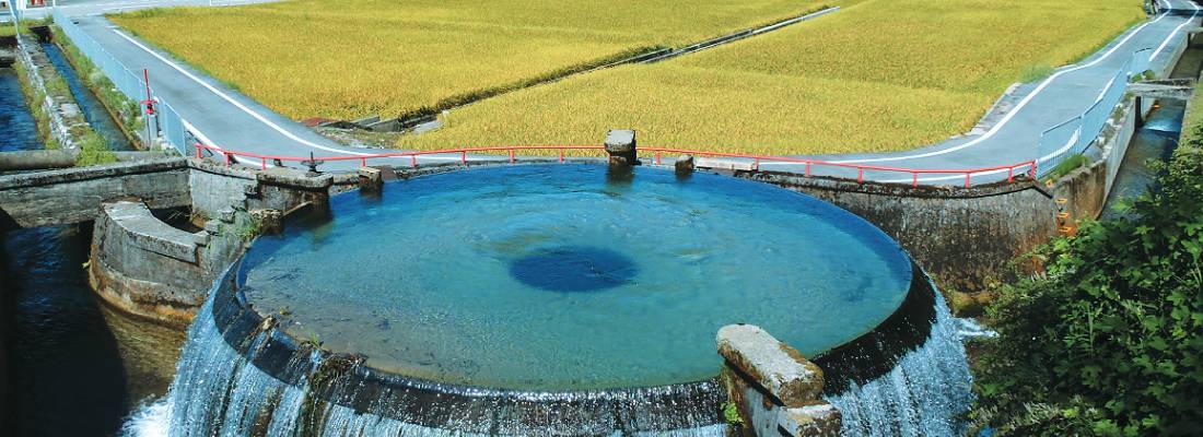 東山円筒分水槽