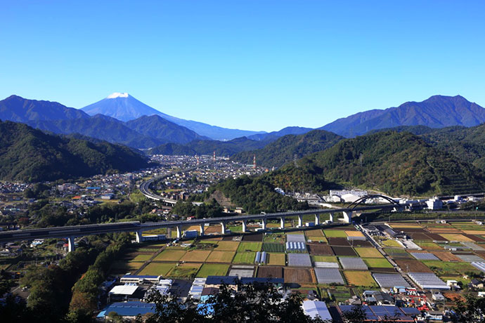 山梨県都留市 | 自治体詳細 | 三越伊勢丹ふるさと納税