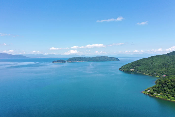 日本唯一の淡水湖に浮かぶ有人島（沖島）