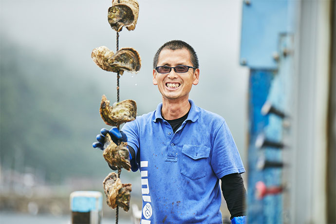 岩牡蠣生産の濱田さん