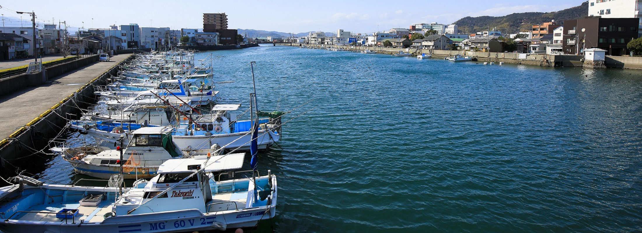 港まち(八千代橋から)