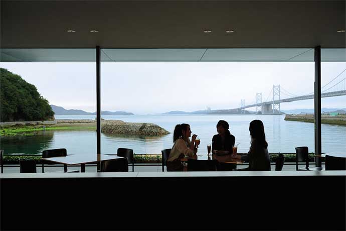 東山魁夷せとうち美術館