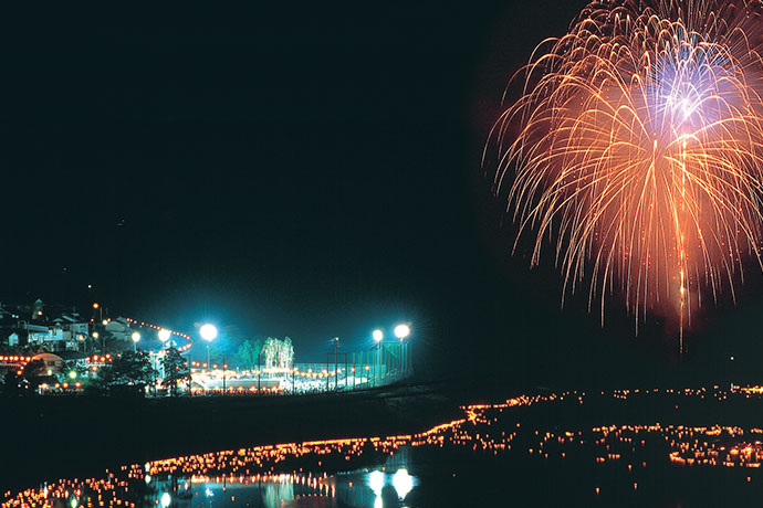 奥物部湖湖水祭(花火)