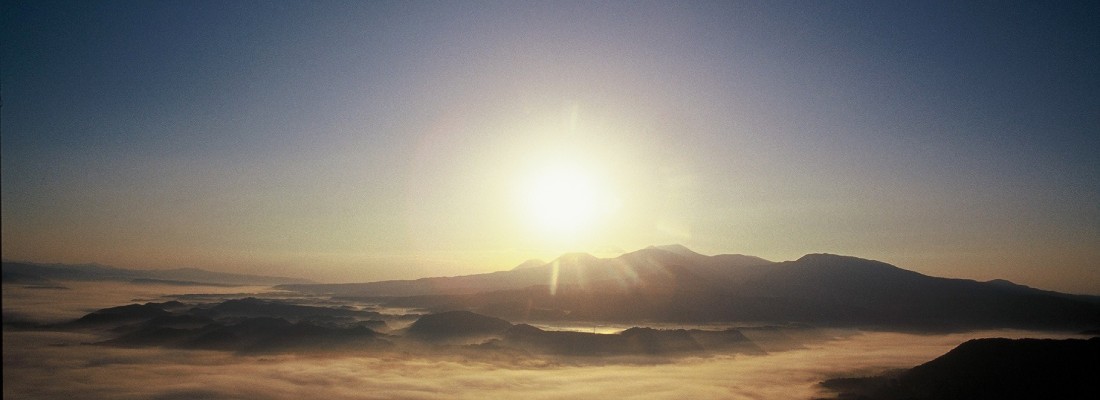 魚野からの雲海